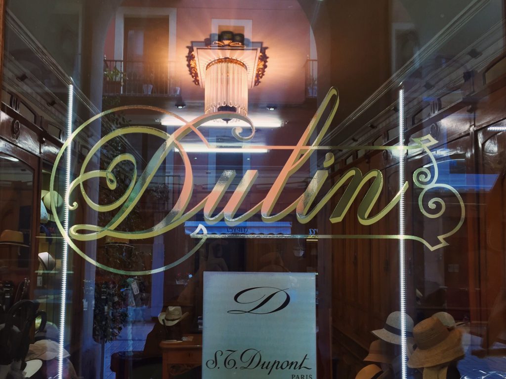 Sombrerería Dulín en la calle Portales