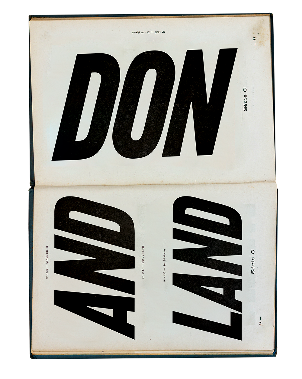 Lettering based on historical sources. Carlos de Toro.